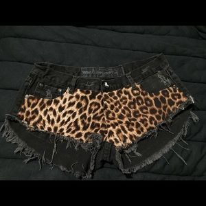 one teaspoon leopard shorts 30